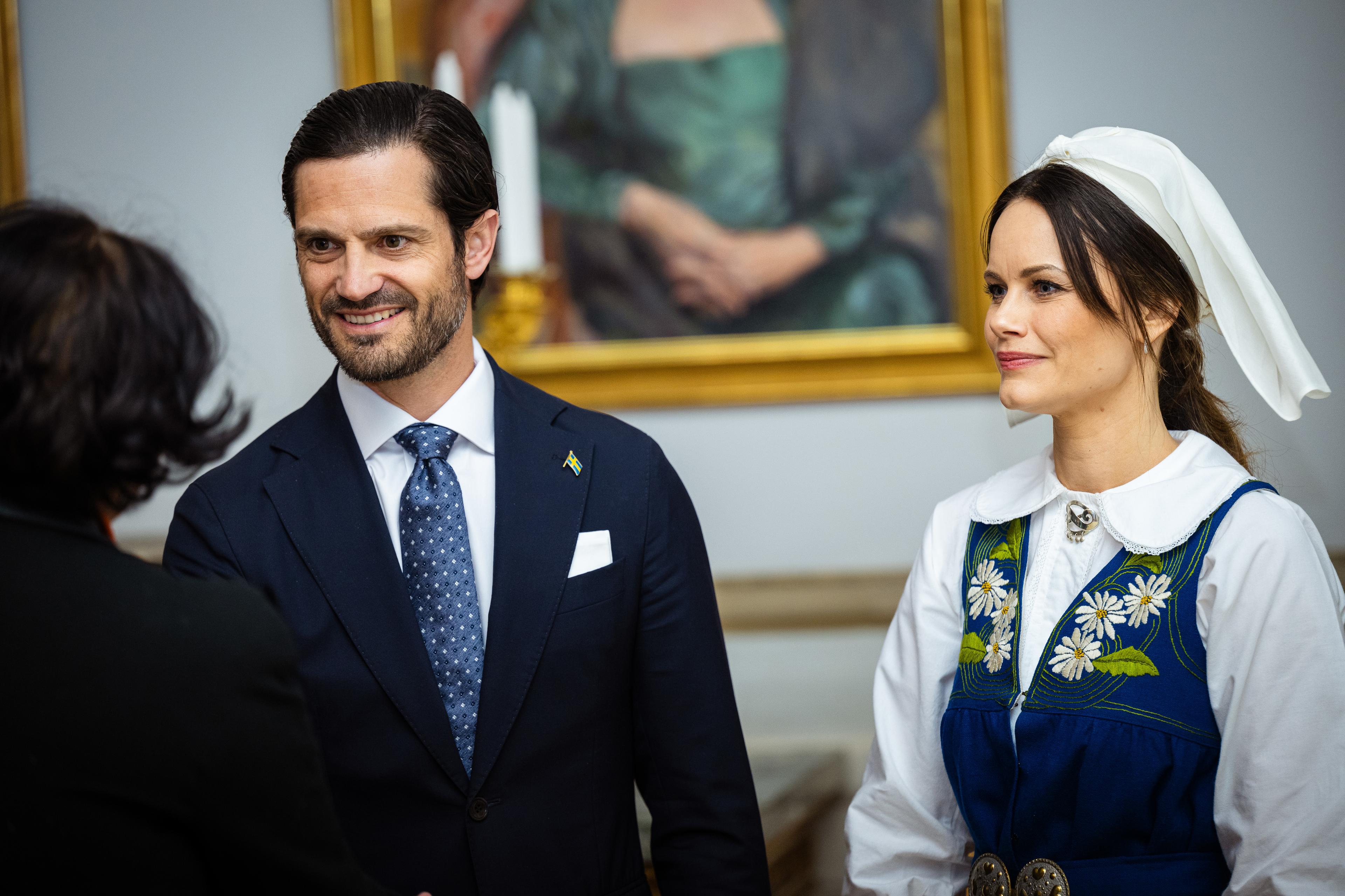 Prins Carl Philip och prinsessan Sofia vid nationaldagsmottagningen på Stockholm slott i samband med firandet av Sveriges nationaldag. Arkivbild. Foto: Magnus Lejhall/TT