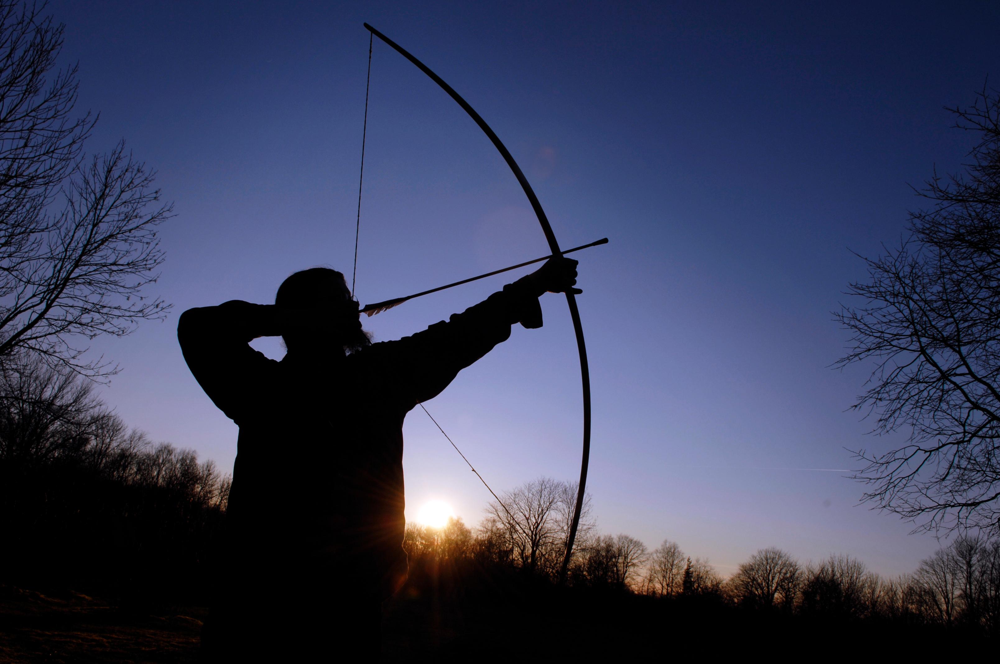 En tonåring sköt en jämnårig i huvudet med en pilbåge under deras sommarjobb. Arkivbild. Foto: Lars Pehrson / SvD / TT