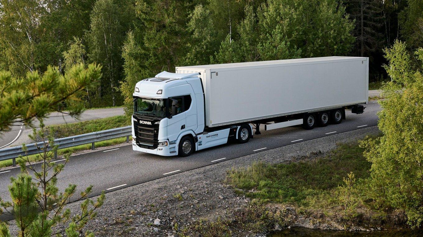 Antalet ellastbilar i Sverige ökar långsamt, liksom lastbilar som drivs med fordonsgas. Regeringen försöker driva på utvecklingen genom nya stödformer vid investering och leasing. Foto: Scania