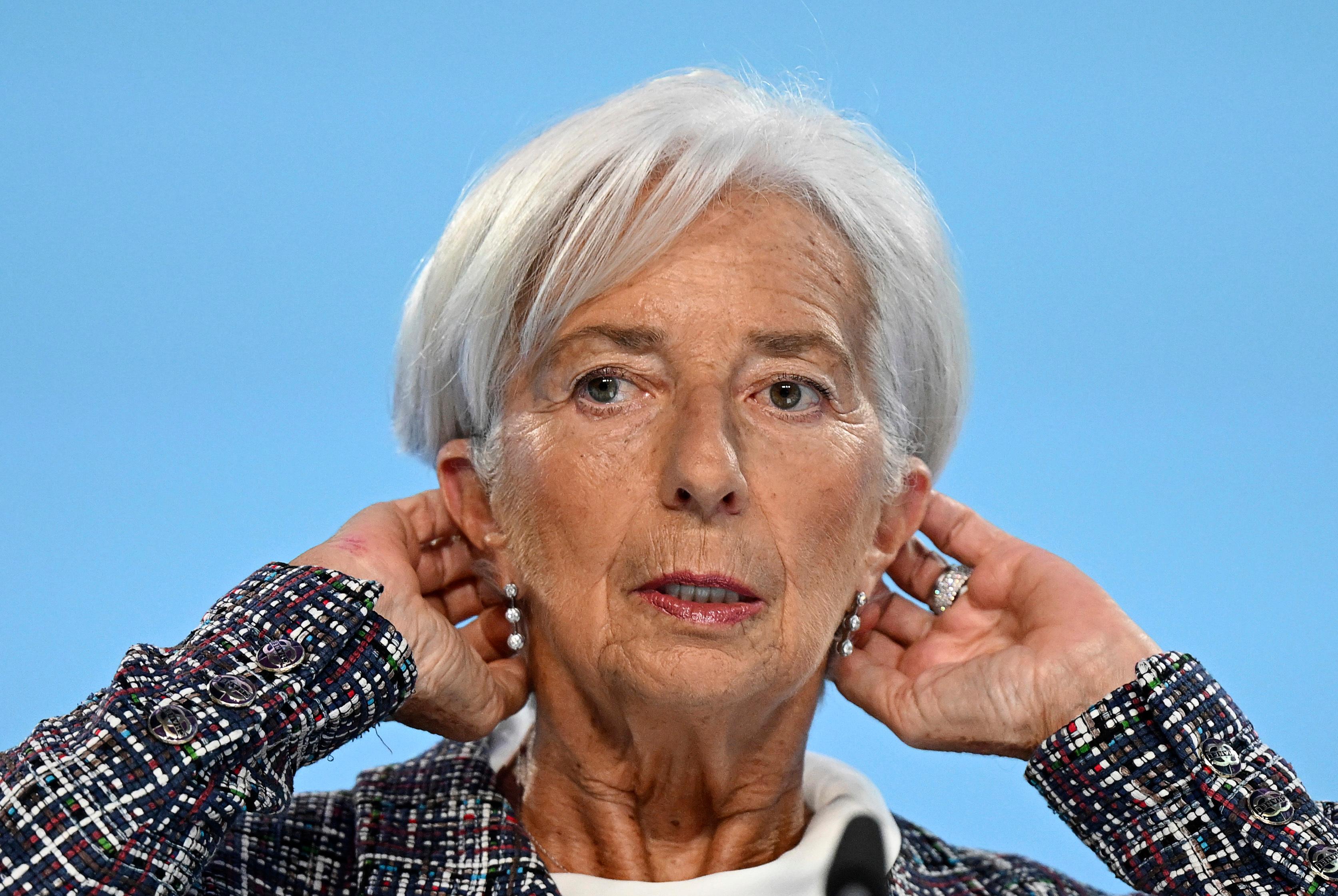 Europeiska centralbankens Christine Lagarde väntas minska räntetrycket framöver sedan inflationen närmat sig målet. Arkivbild Foto: Arne Dedert AP/TT