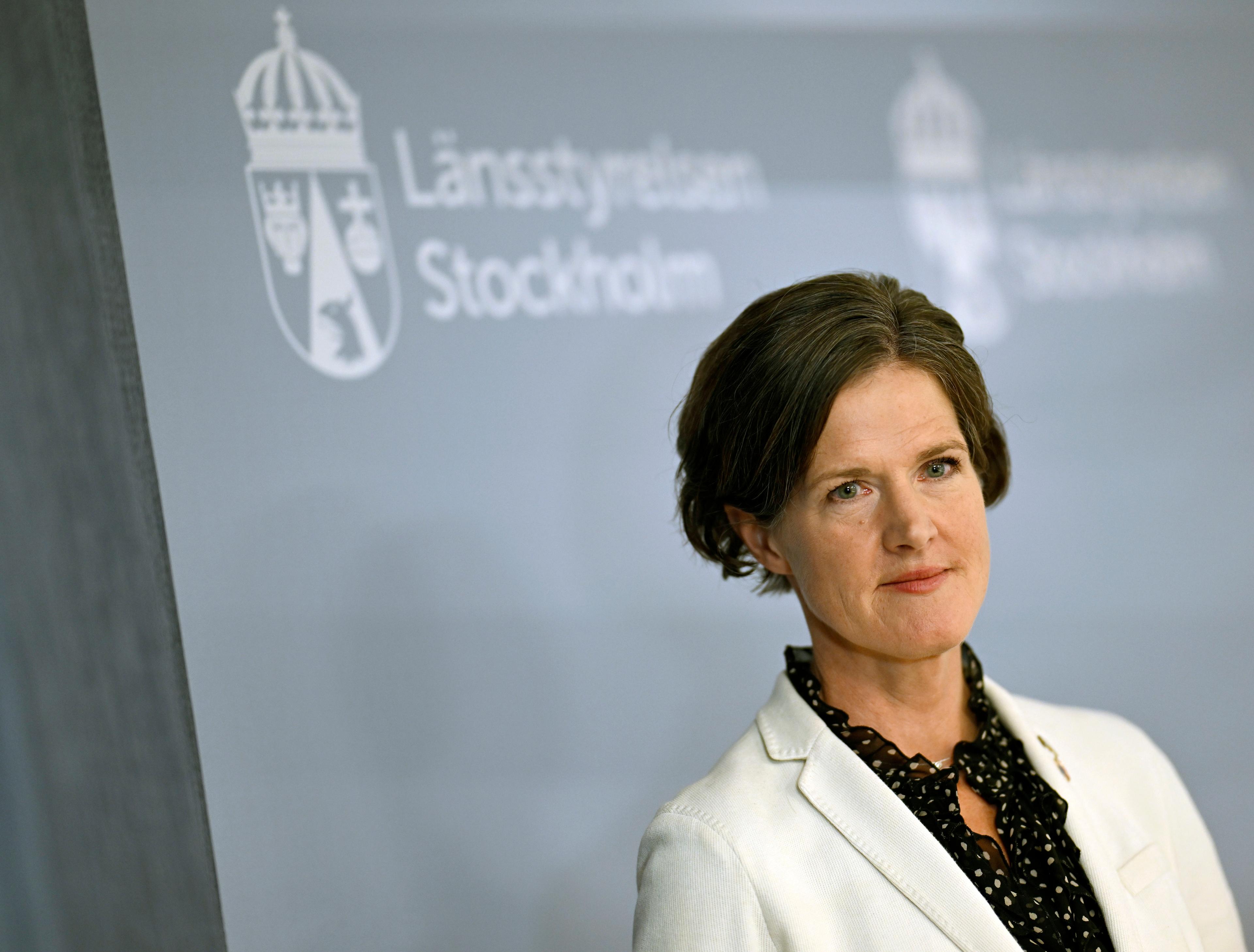 Anna Kinberg Batra tvingas bort från landshövdingeposten – men får fortsatt samma lön. Foto: Pontus Lundahl/TT