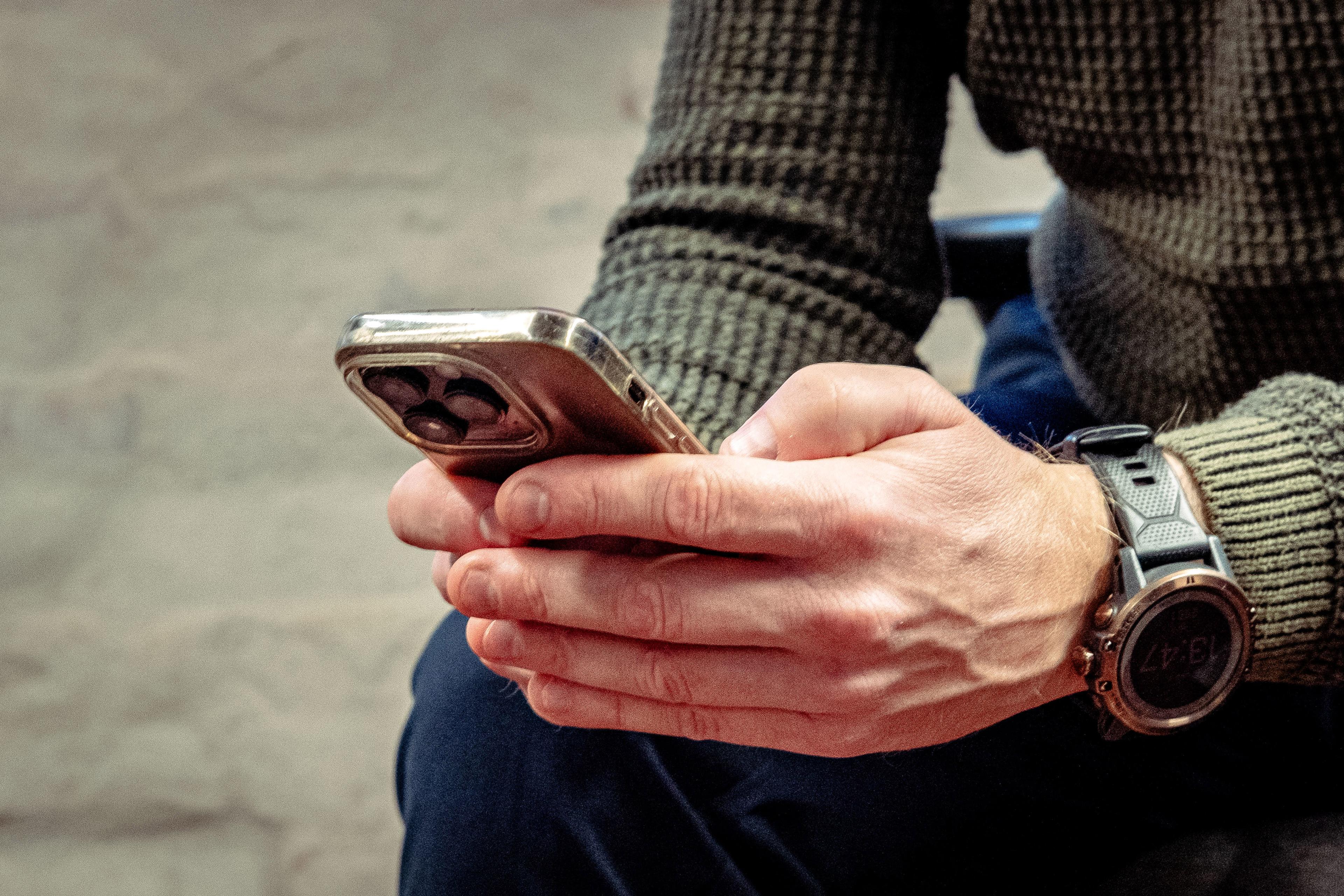 Företaget bakom Socialdemokraternas lotteri, som bedrivit aggressiv telefonförsäljning, har utnyttjat äldre personer. Arkivbild. Foto: Emilie Holtet NTB/TT