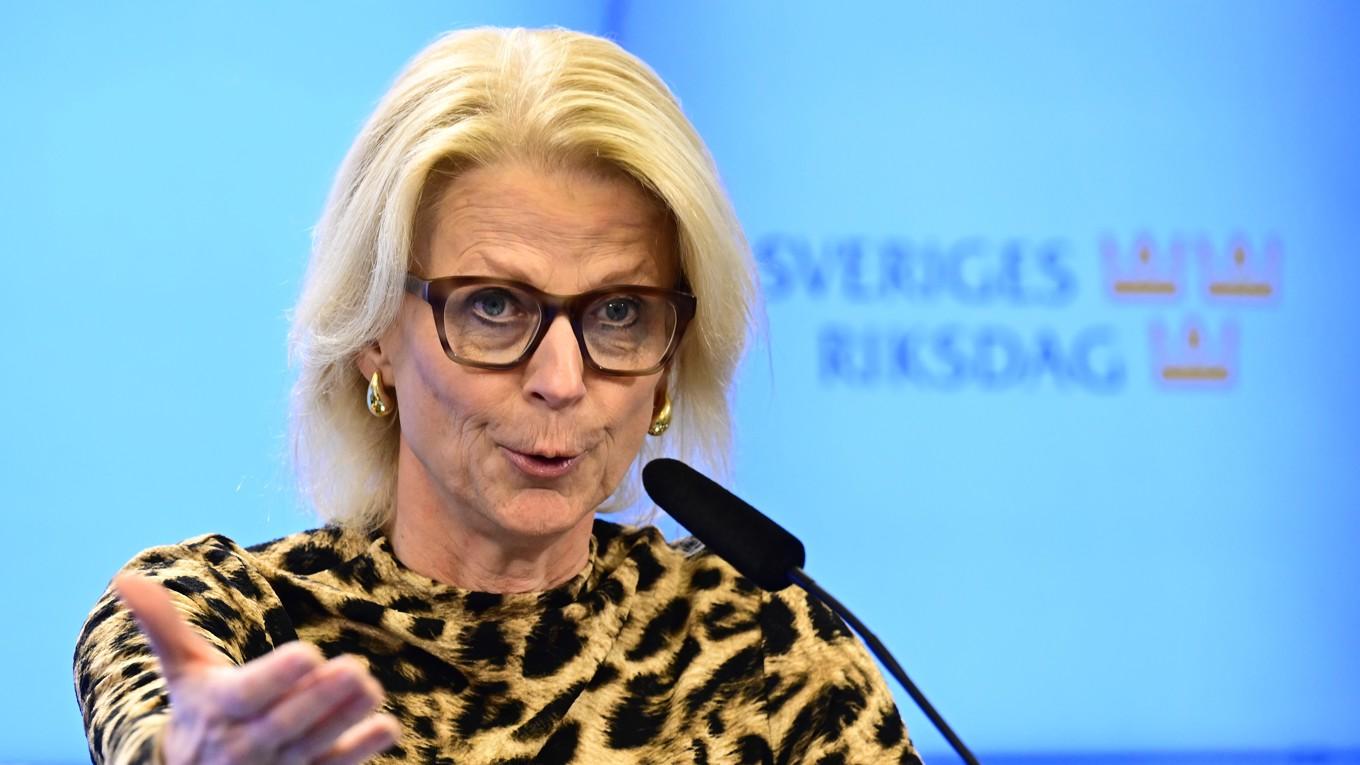 Finansminister Elisabeth Svantesson kommenterade oppositionens budgetar på fredagen. Foto: Jonas Ekströmer/TT