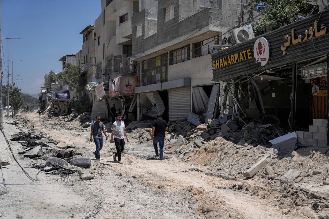 Konflikten orsakar omfattande förödelse. Arkivbild från Nur Shams, efter en israelisk militär markoperation i juli. Foto: Majdi Mohammad/AP/TT