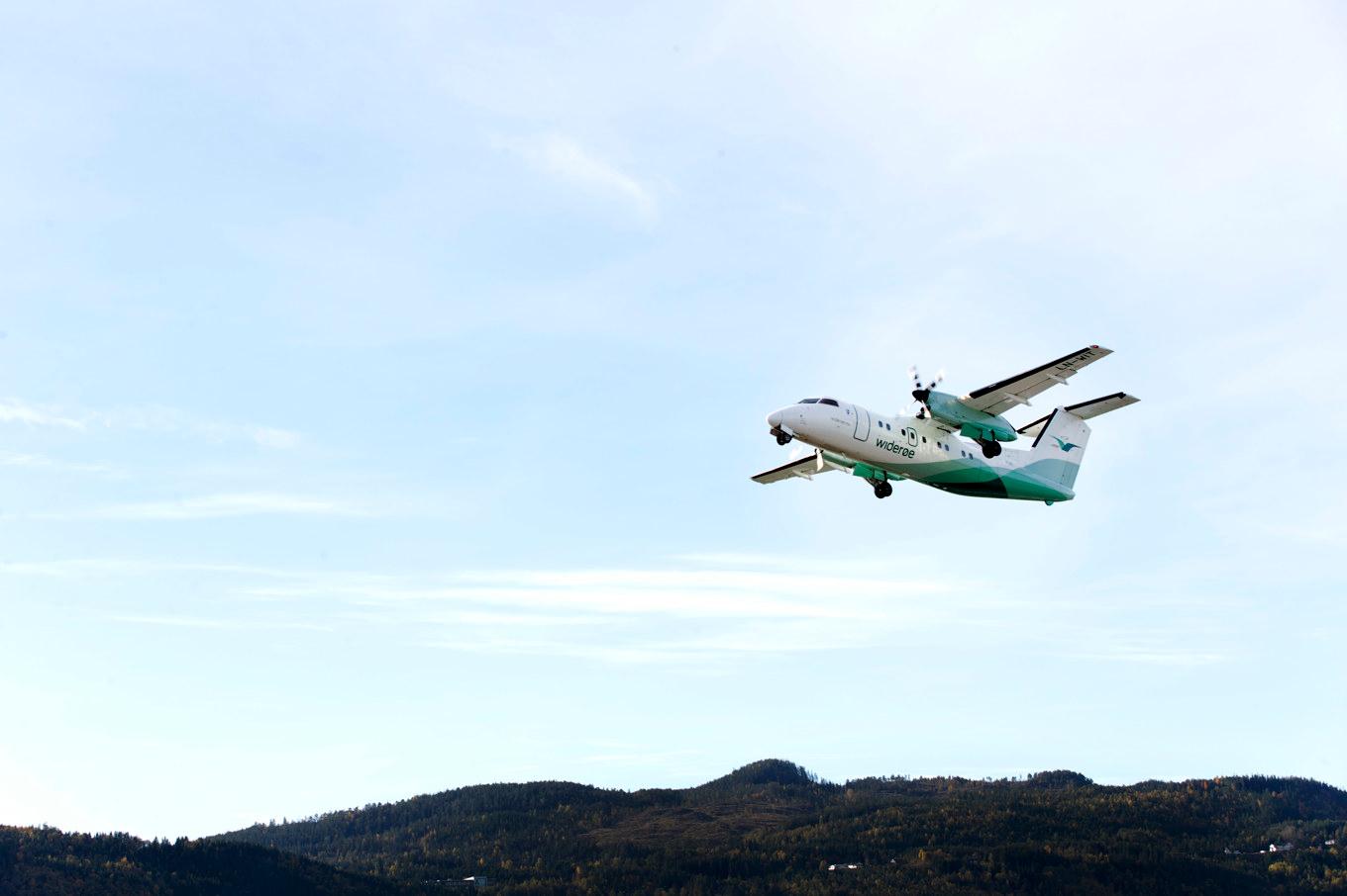 Ett Widerøeflyg i luften efter avresa från flygplatsen Værnes. Arkivbild. Foto: Gorm Kallestad/NTB/TT