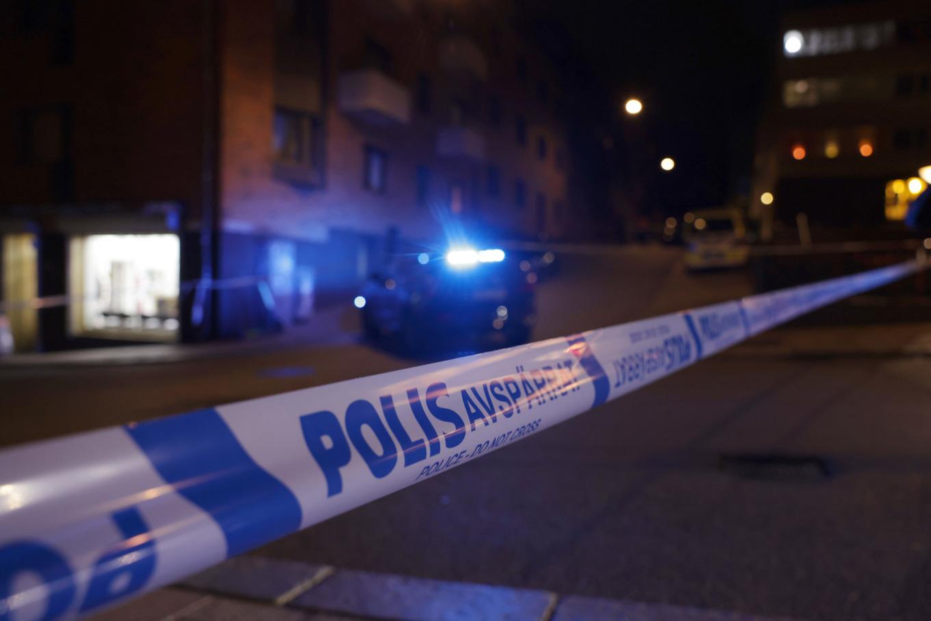 En person har blivit svårt skadad i en skottlossning. Foto: Magnus Andersson/TT