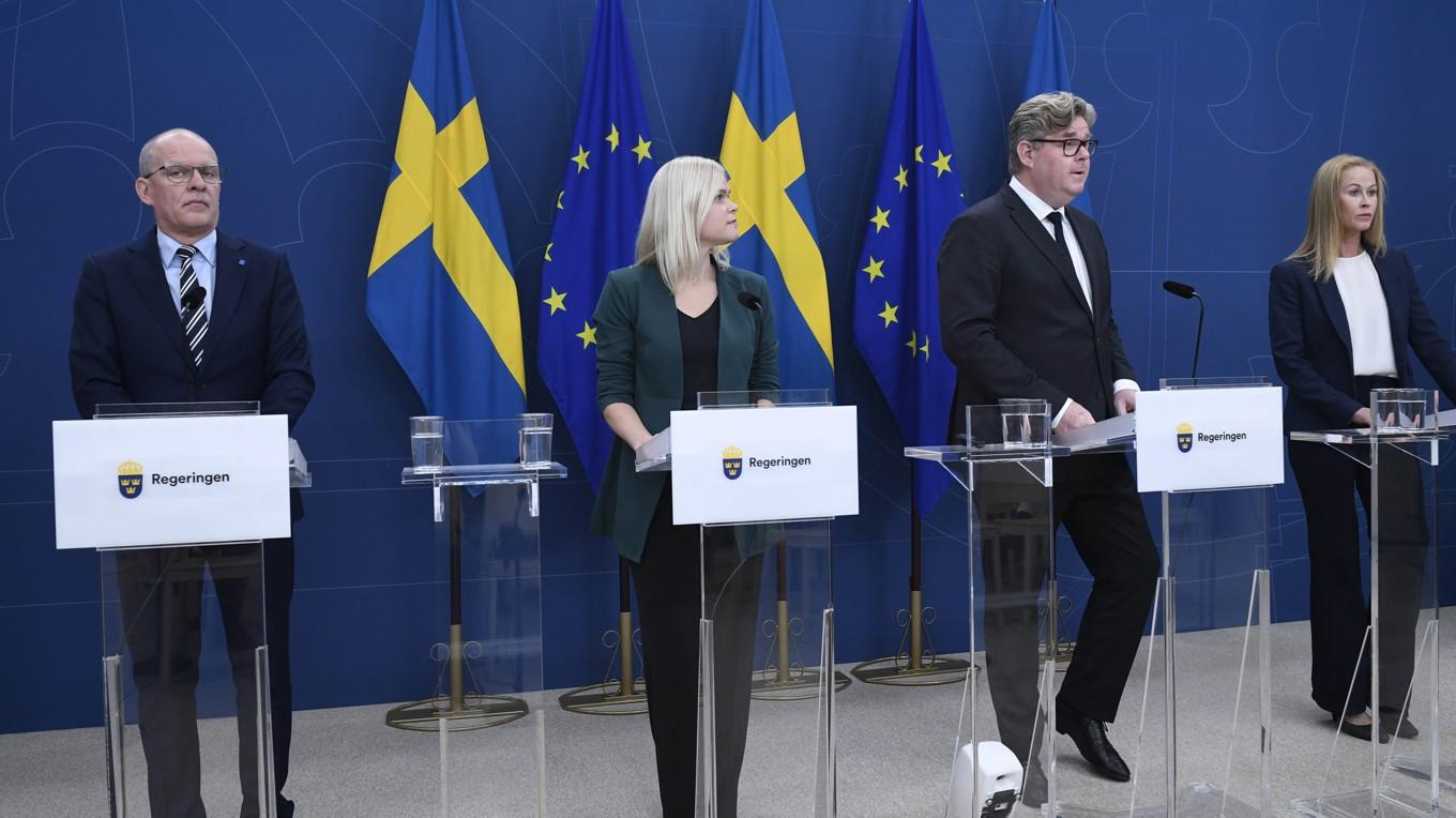 Justitieminister Gunnar Strömmer, jämställdhets- och arbetslivsminister Paulina Brandberg (L), Katja Nyberg (SD) och Ingemar Kihlström (KD). Foto: Jakob Åkersten Brodén/TT