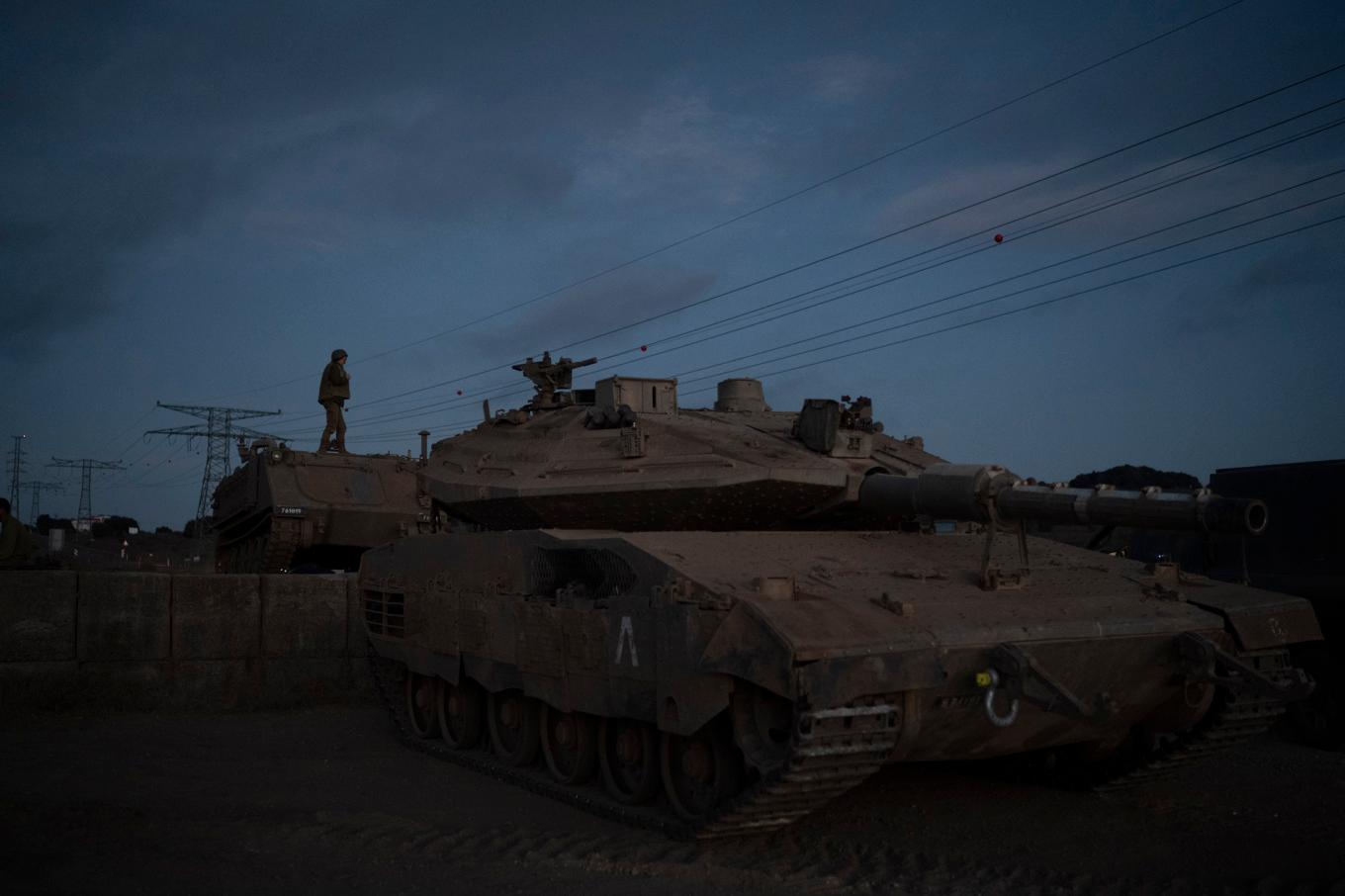 Israelisk soldat på de av Israel ockuperade Golanhöjderna. Arkivbild. Foto: Leo Correa/AP/TT