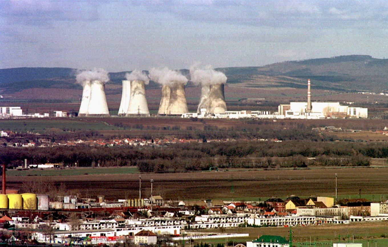 Planen är att bygga det nya kärnkraftverket i anslutning till en befintlig kärnkraftsanläggning i Bohunice i västra Slovakien. Arkivbild. Foto: Stefan Puskas AP/TT