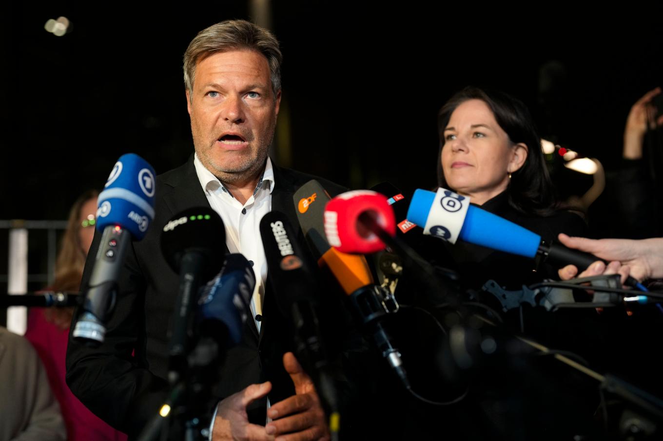 Tysklands näringsminister Robert Habeck hoppas Northvolts fabriksplaner i Tyskland ska gå att räkna hem trots rekonstruktion. Foto: Markus Schreiber AP/TT