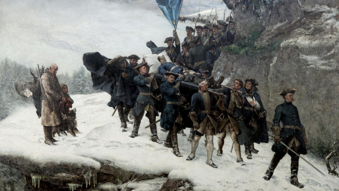 Kungen bärs hem till Sverige över fjällen. För många var hans död en lättnad. Nu var det slut på ständiga krig och tvångsrekryterade soldater. ”Karl XII:s likfärd” av Gustaf Cederström (1845–1933). Foto: Public Domain