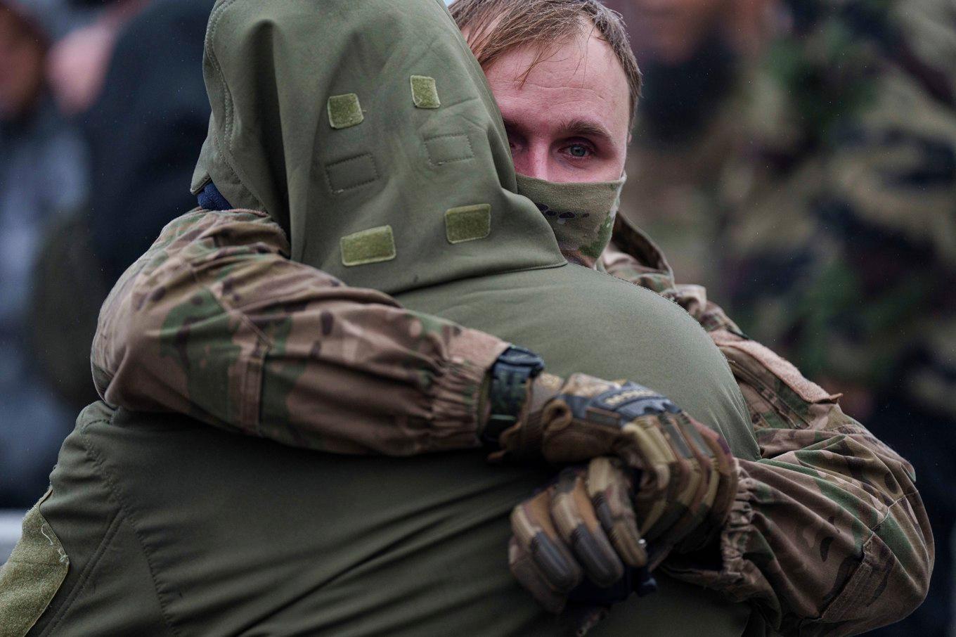 Ukraina har redan sänkt mobiliseringsåldern från 27 till 25. Arkivbild. Foto: Evgeniy Maloletka/AP/TT