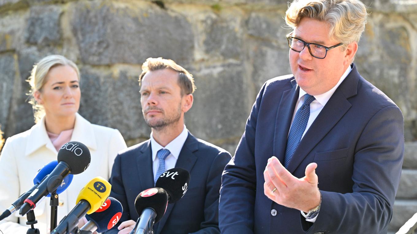 Justitieminister Gunnar Strömmer (M) tillsammans medNorges justitieminister Emilie Mehl och Danmarks justitieminister Peter Hummelgaard Thomsen under ministermötet i Uppsala i september. Foto: Henrik Montgomery/TT