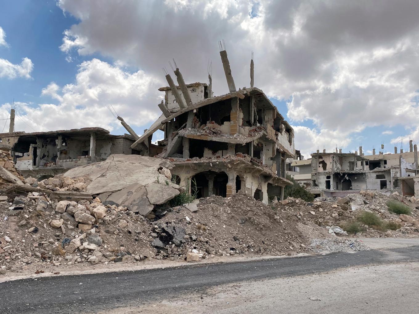 Förstörda hus i Daraa efter strider 2021. Arkivbild. Foto: AP/TT