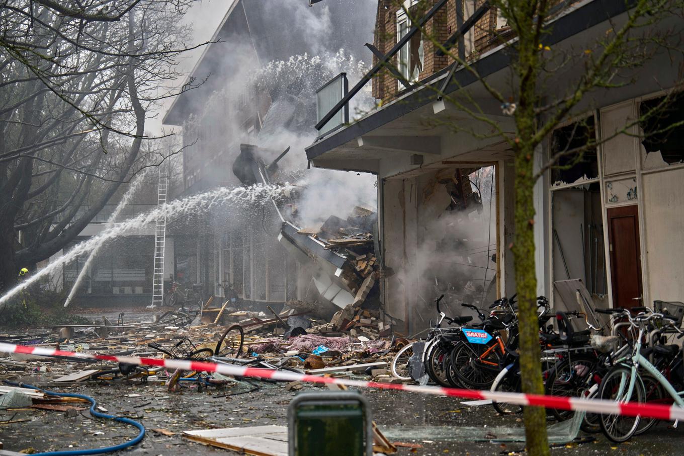 Explosionen förstörde flera lägenheter. Foto: Phil Nijhuis/AP/TT