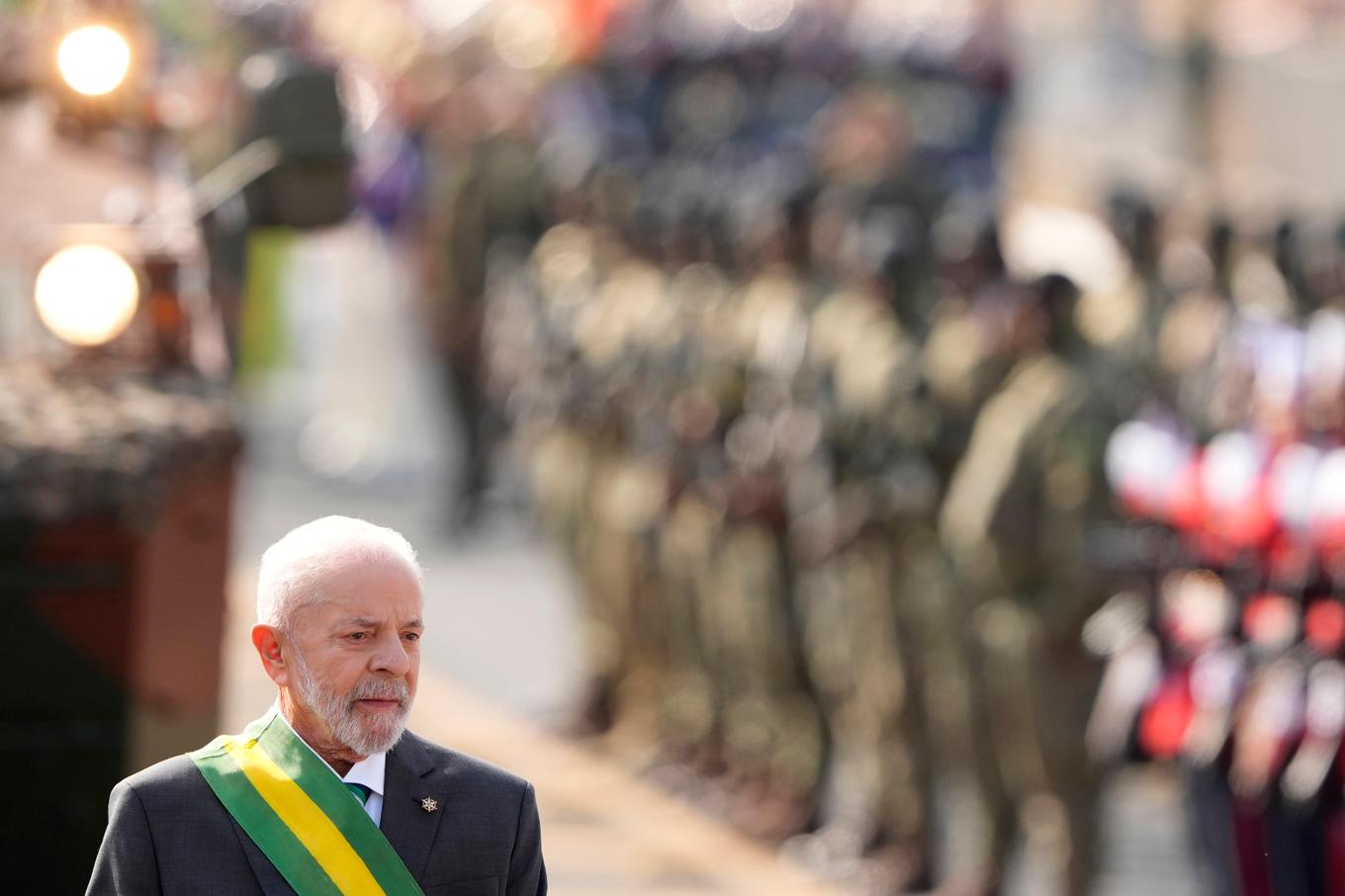 Brasiliens president Lula da Silva återhämtar sig väl efter en akut skalloperation, enligt sjukhuset. Arkivbild. Foto: Eraldo Peres/AP/TT