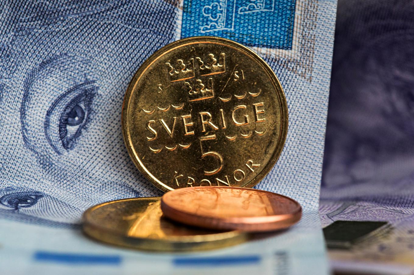 Kronan tappar mot dollarn. Arkivbild. Foto: Martina Holmberg / TT