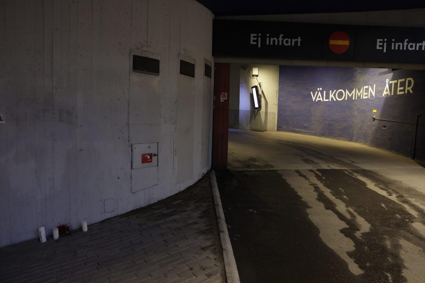 Parkeringshuset där en man i 20-årsåldern dödades i centrala Norrköping på torsdagskvällen. En film som påstås visa mordet sprids i sociala medier. Foto: Magnus Andersson/TT