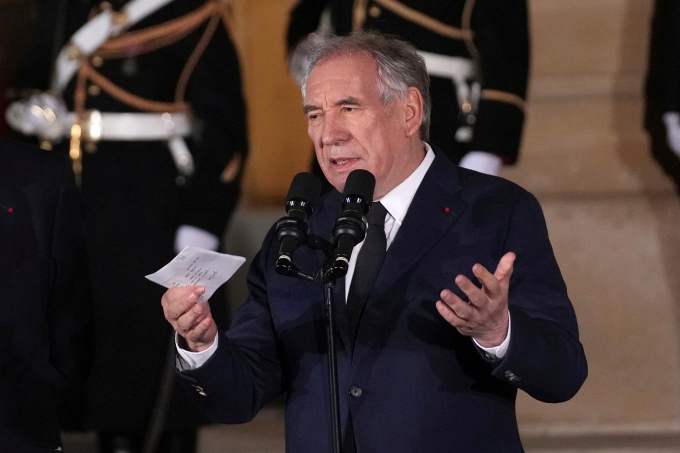 Frankrikes premiärminister François Bayrou när han tog över ämbetet den 13 december. Foto: Christophe Ena/AP/TT