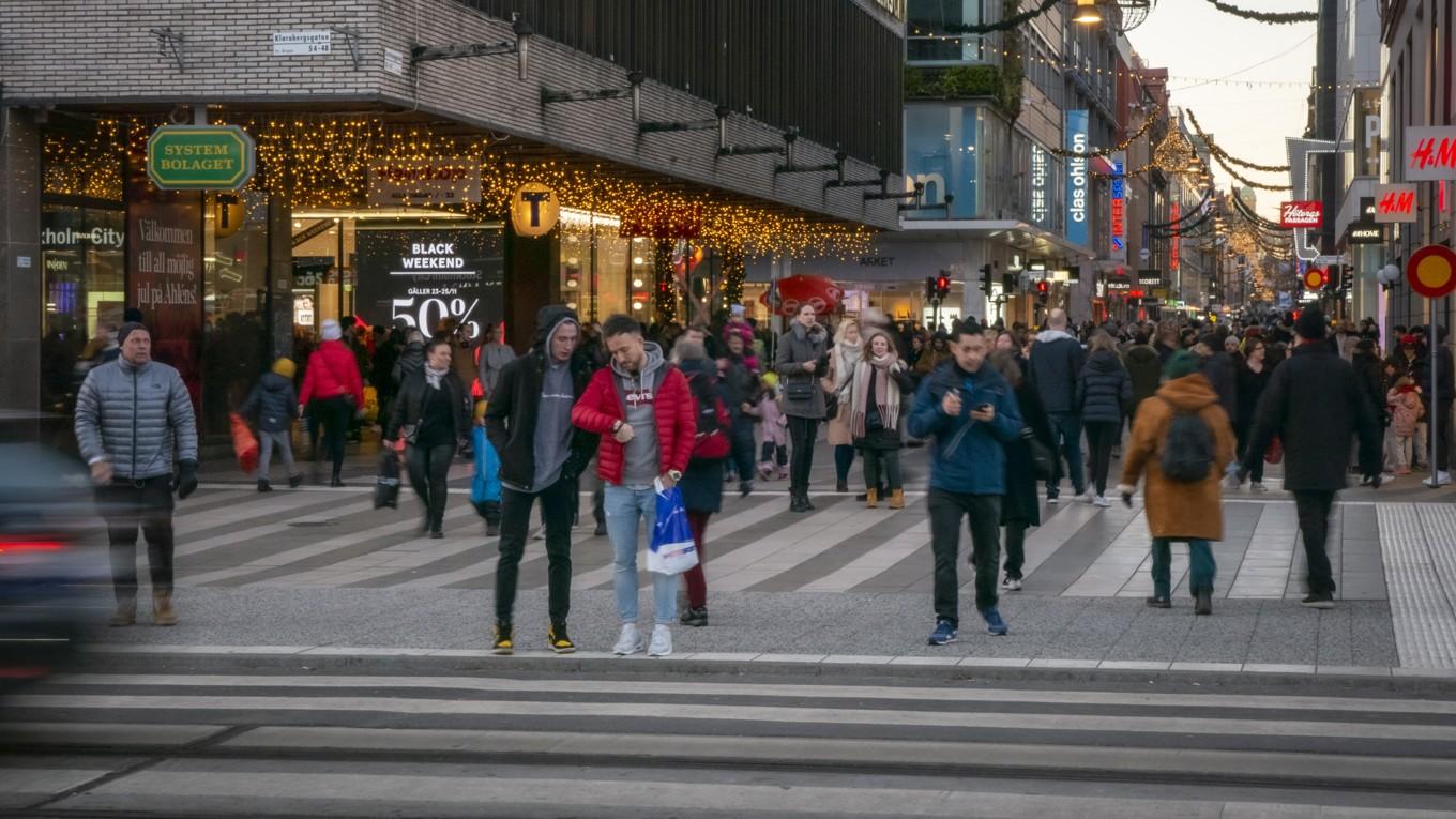 Myndigheten för samhällsskydd och beredskap har skickat ut broschyren ”Om krisen eller kriget kommer” till alla hushåll i Sverige. Foto: Bilbo Lantto