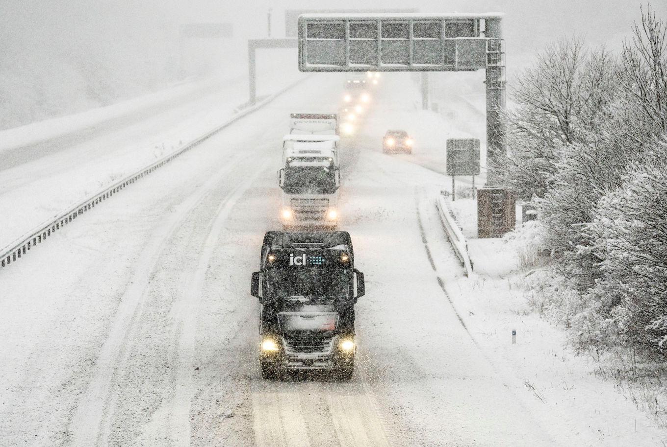 Trafiken i norra England tidigare under söndagen. Foto: Danny Lawson/AP/TT