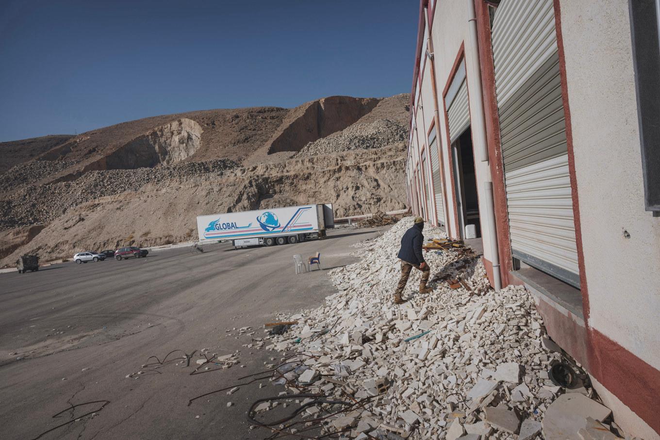 Syriens forna regim förfogade över flera depåer, fabriker och vapenlager i bland annat Damaskustrakten. Här en knarkfabrik i bergen utanför huvudstaden. Arkivbild. Foto: Linus Sundahl-Djerf/SVD/TT