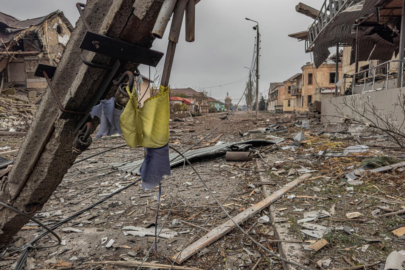 En gata i centrala Kurachove den 7 november. Nu hävdar Ryssland full kontroll över staden. Foto: Anton Shtuka/AP/TT