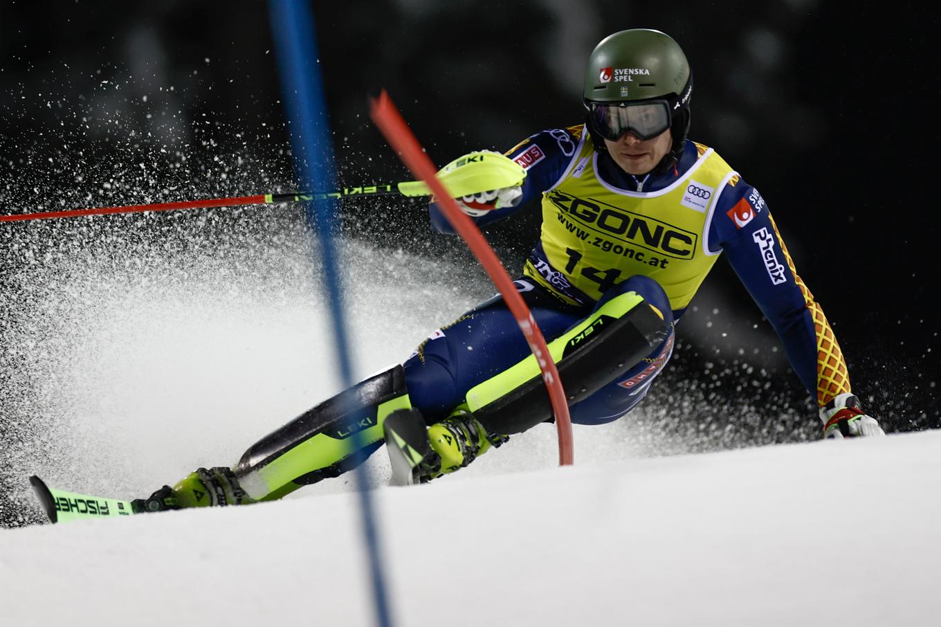 Kristoffer Jakobsen i Madonna di Campiglio. Foto: Gabriele Facciotti/AP/TT