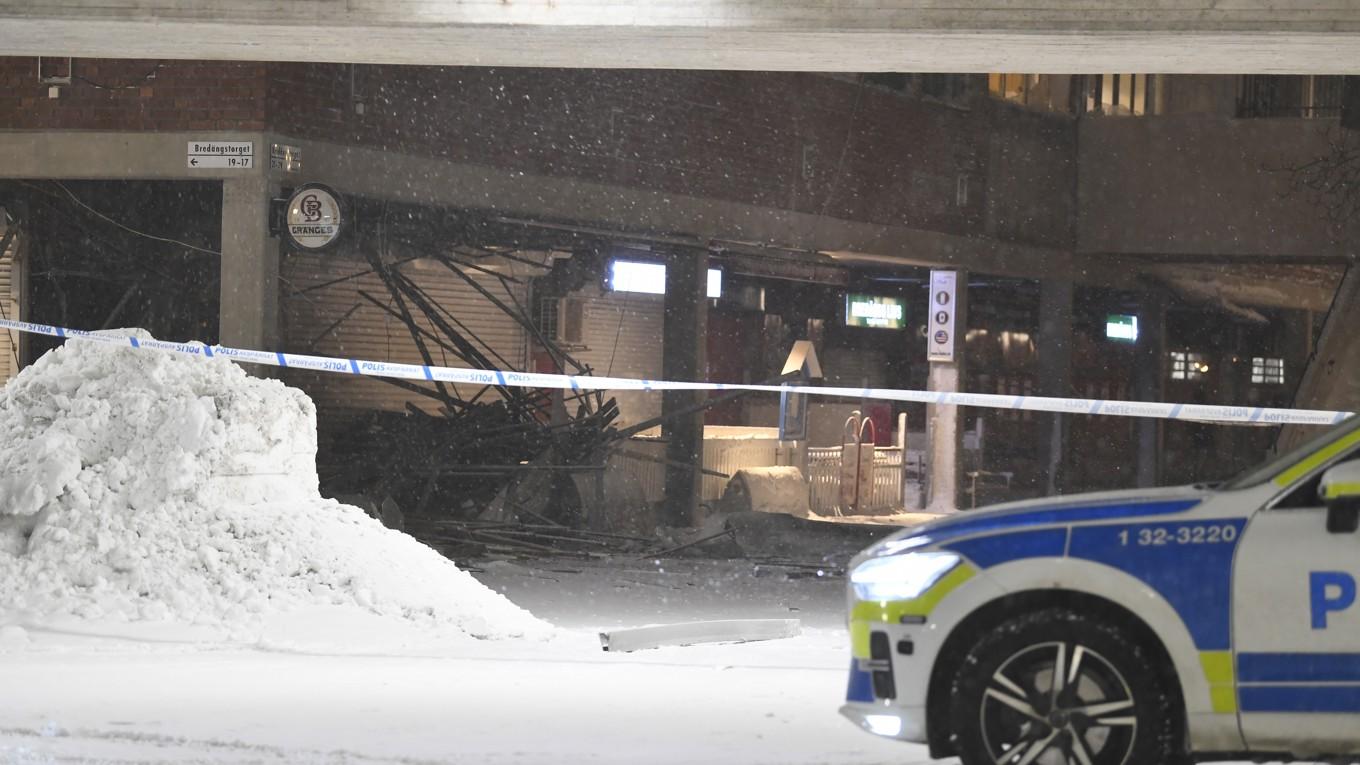 En explosion skedde vid en restaurang i Bredäng södra Stockholm under natten till lördagen. Foto: Oscar Olsson/TT