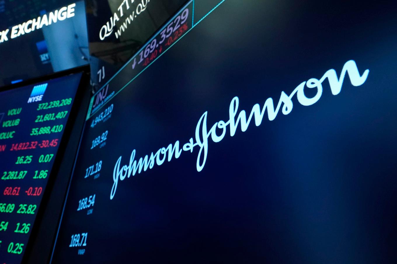 Johnson & Johnson erbjuder Intra-Cellulars ägare motsvarande 165 miljarder kronor för bolaget. Arkivbild. Foto: Richard Drew/AP/TT