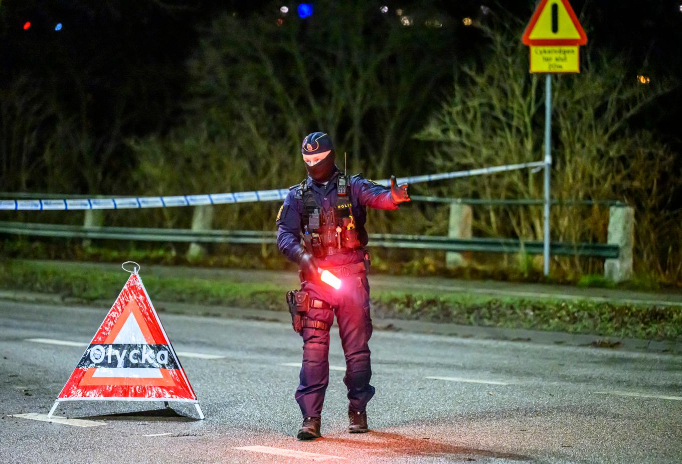 Polis på plats vid sprängning av en handgranat i Lund i slutet av 2024. Arkivbild. Foto: Johan Nilsson / TT