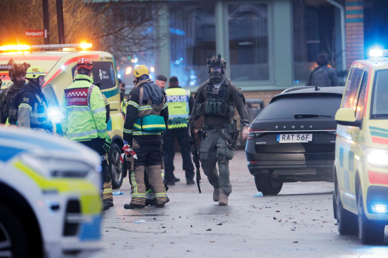 Elva personer har bekräftats döda i tisdagens skolskjutning i Örebro. Foto: Kicki Nilsson/TT