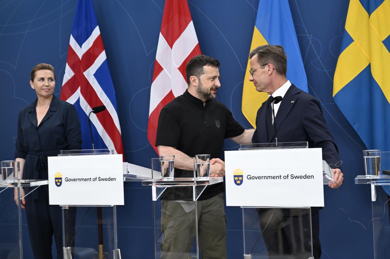 Statsminister Ulf Kristersson och Danmarks statsminister Mette Frederiksen vid ett tidigare nordiskt toppmöte med Ukrainas president Volodymyr Zelenskyj. Arkivbild. Foto: Fredrik Sandberg/TT