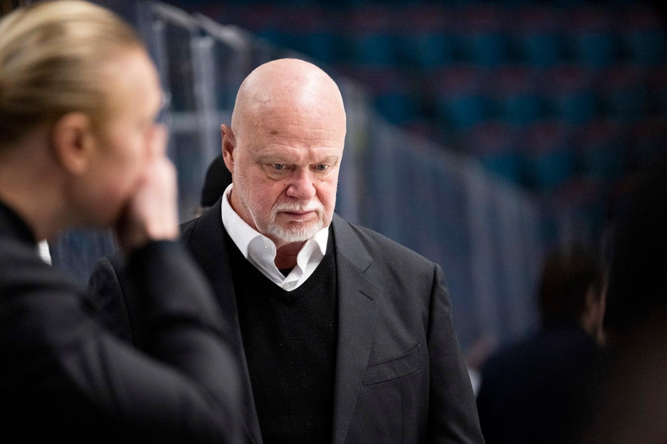 AIK:s och tränaren Roger Melins segersvit stannade på 16 i rad i hockeyallsvenskan. Arkivbild. Foto: Pontus Lundahl/TT