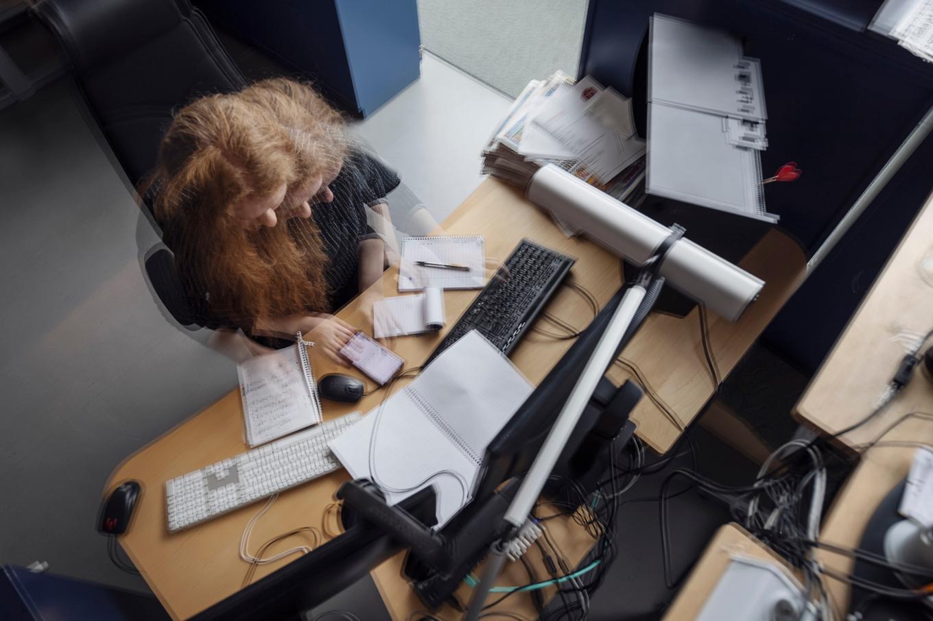 Mindre administration, mer tid för undervisning. En utredning lämnar nu förslag på hur lärarnas arbete kan förändras. Arkivbild. Foto: Stina Stjernkvist/TT