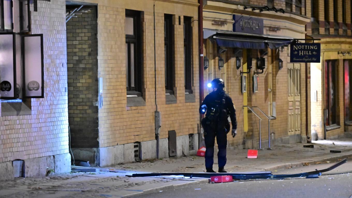 En kraftig bomb exploderade i Linnéstaden den 1 november 2024. Nu har en man dömts till fängelse för grov allmänfarlig ödeläggelse. Foto: Björn Larsson Rosvall/TT