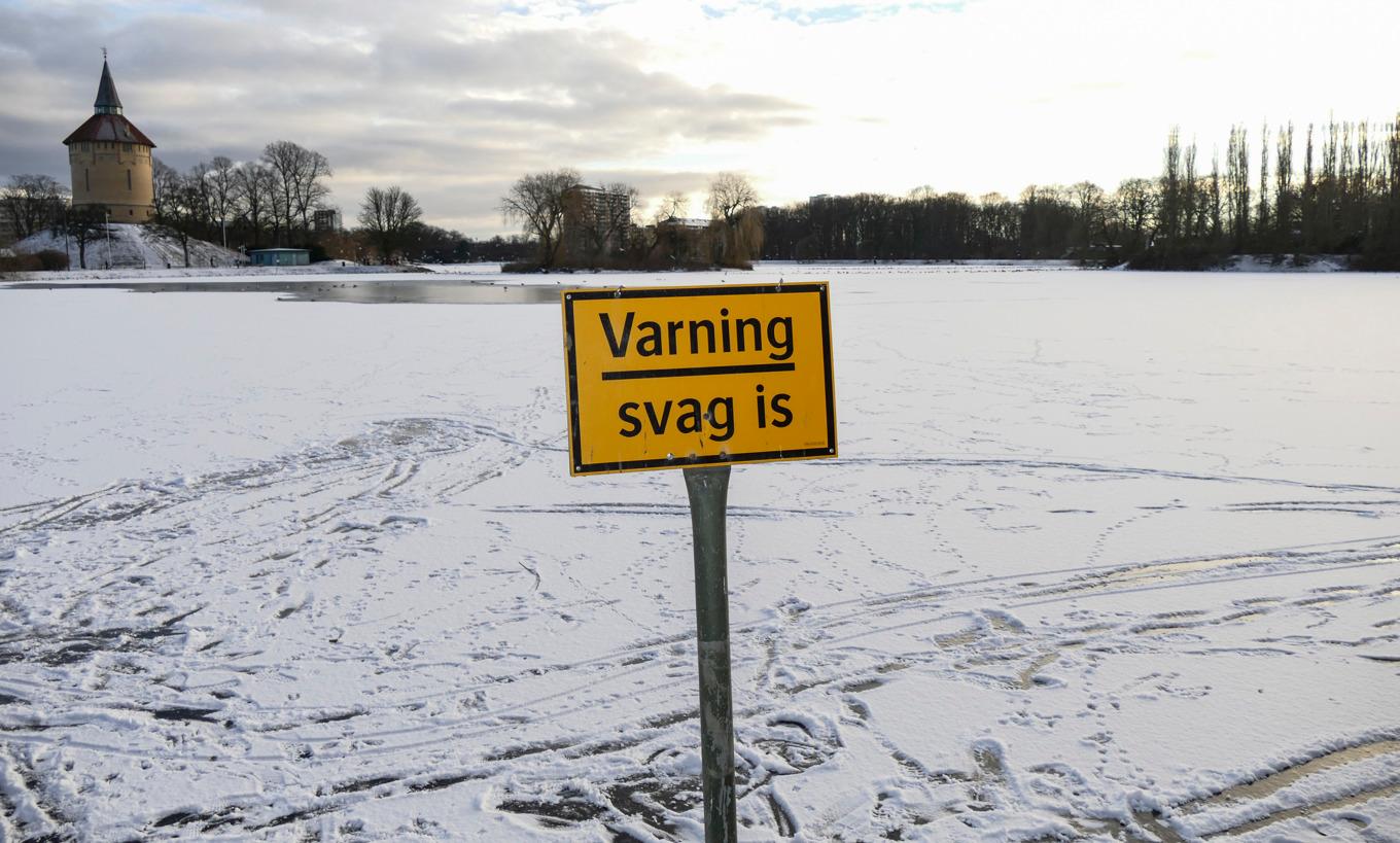 Svenska Livräddningssällskapet varnar för osäkra isar. Arkivbild. Foto: Johan Nilsson/TT