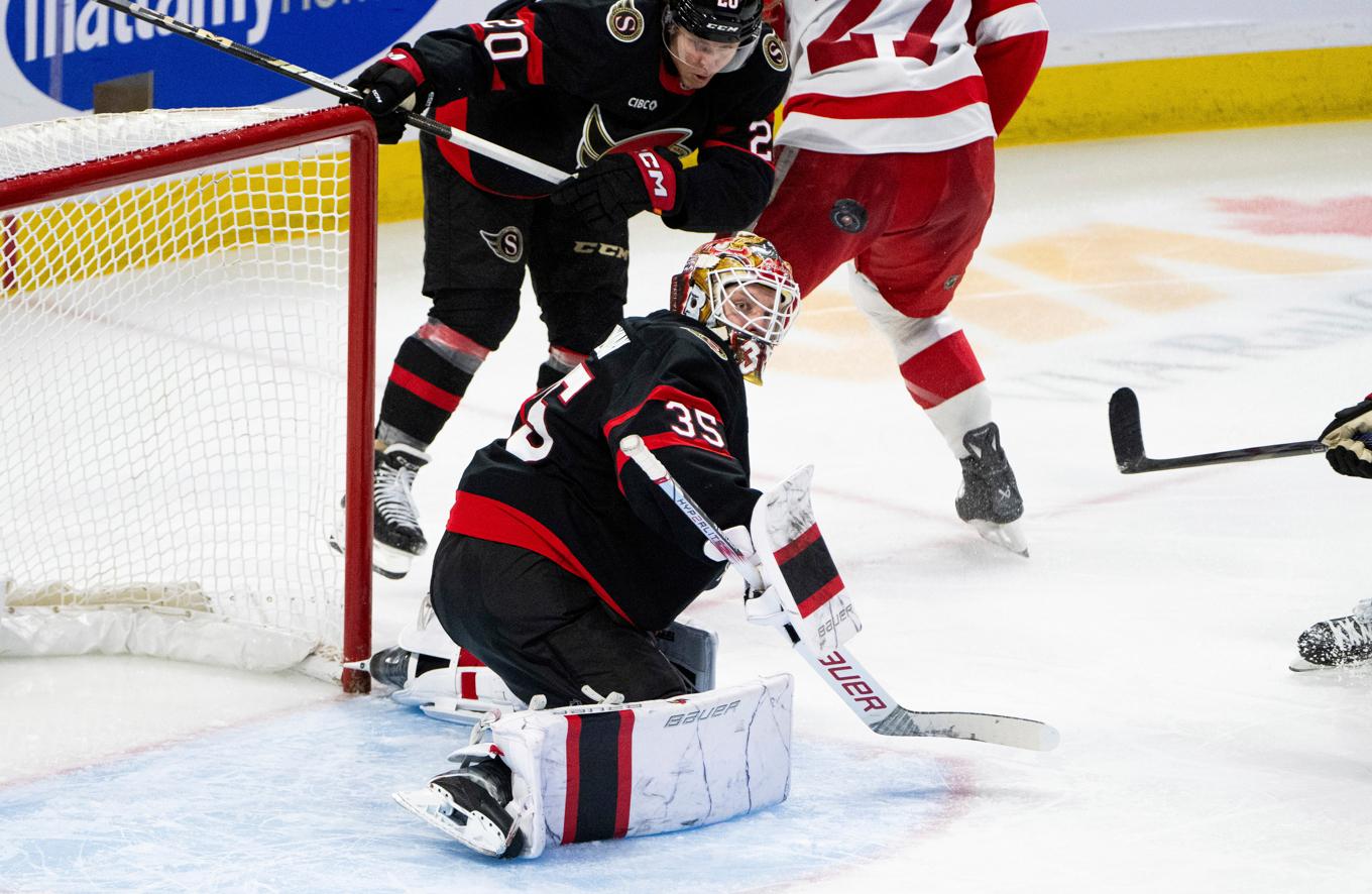 Linus Ullmark under matchen mot Detroit. Foto: Spencer Colby/AP/TT