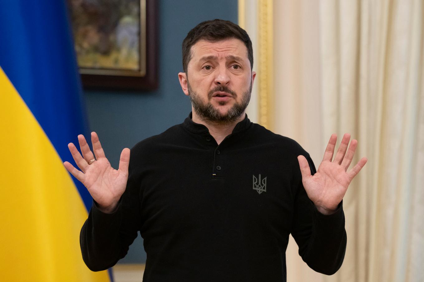 Ukrainas president Volodymyr Zelenskyj under en pressträff i Kiev på lördagen. Foto: AP/TT