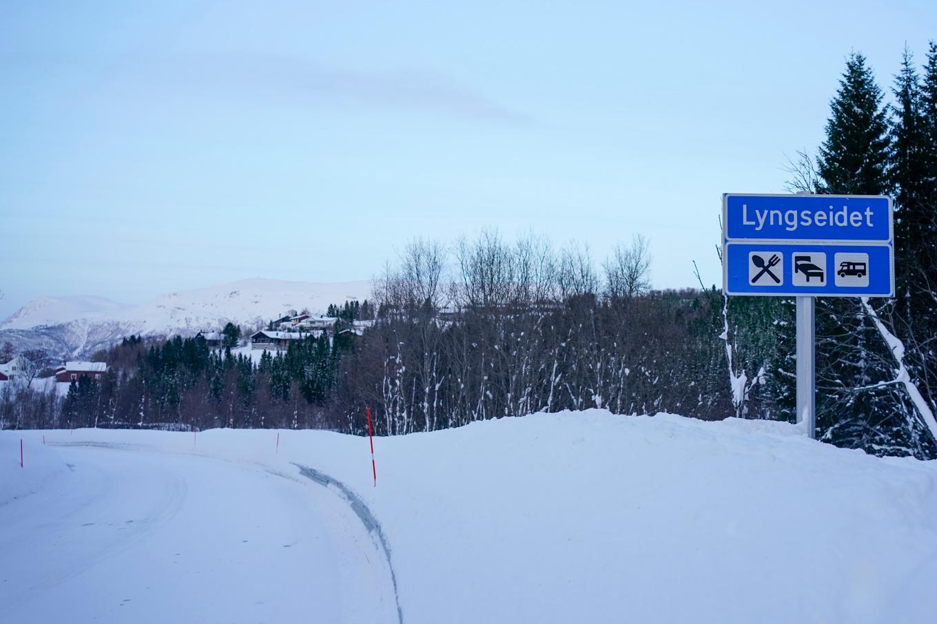 Tre turister drogs med i en lavin i Lyngen kommun i Troms. Foto: Terje Pedersen/NTB/TT