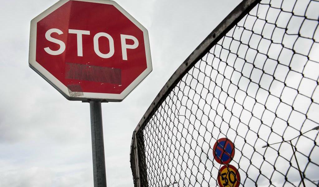 
Var fjärde bilförare stannar inte vid stoppskylten, visar Motormännens undersökning. Arkivbild. Foto: TT                                            