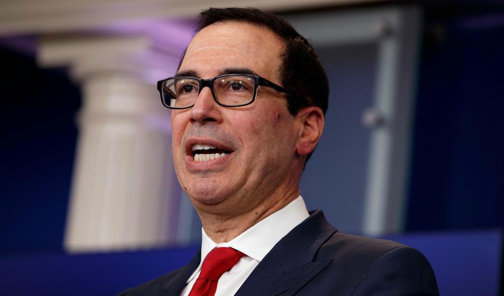 USA:s finansminister Steve Mnuchin anklagar banken i Kina för att hantera pengar från företag involverade i Nordkoreas kärnvapenprogram. Foto: Evan Vucci/AP/TT