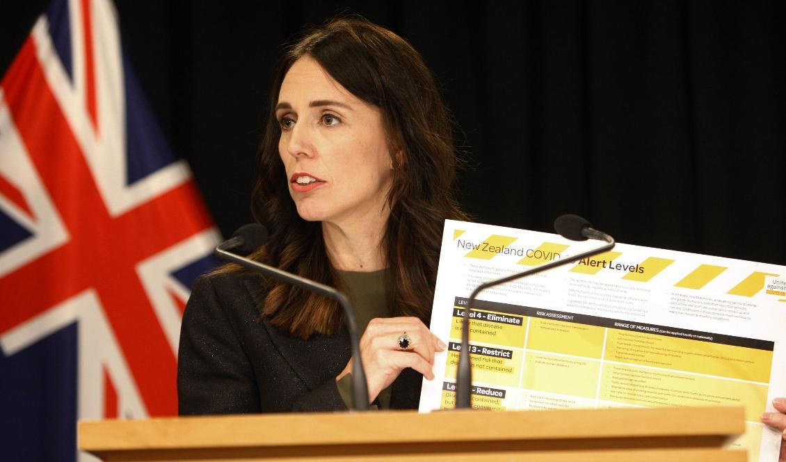 
Nya Zeelands premiärminister Jacinda Ardern sänker sin lön. Foto: Nick Perry/AP/TT-arkivbild                                                