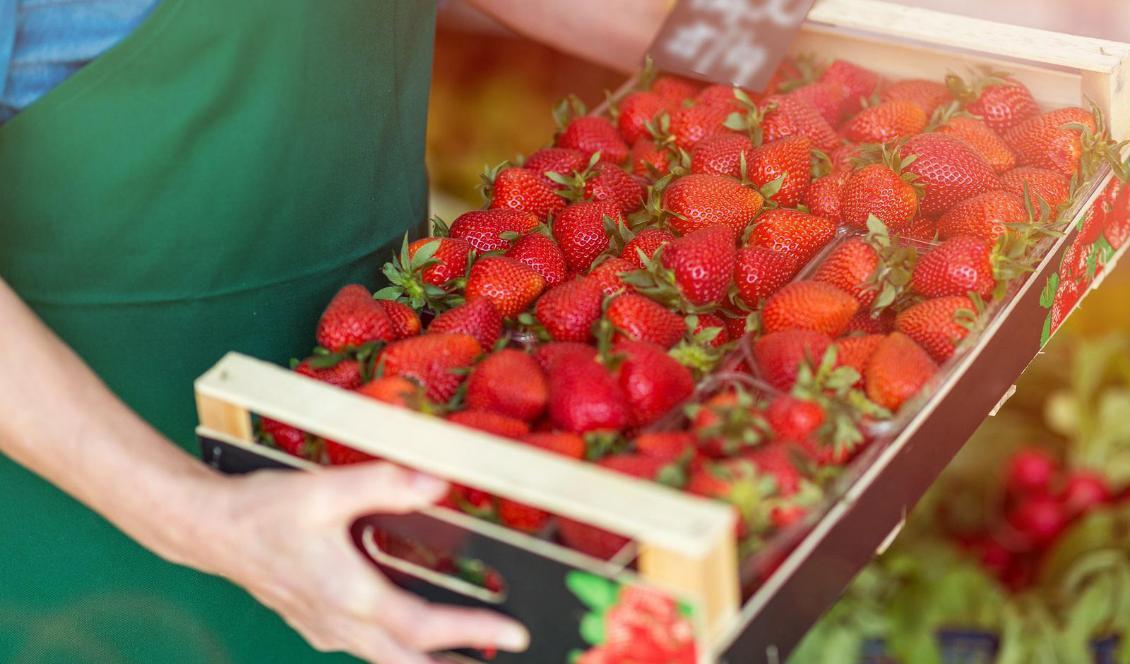 Midsommarhelgen är den fjärde viktigaste högtiden för landets livsmedelshandlare. Foto: Svensk Handel