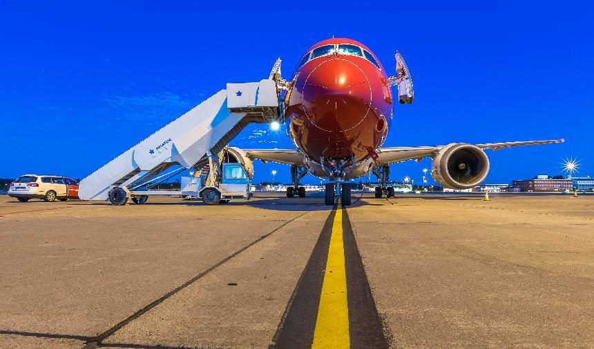 

Flygkrisen är den största globala krisen någonsin och en effekt av pandemin samt kriget i Ukraina. Foto: Norwegian                                                                                        