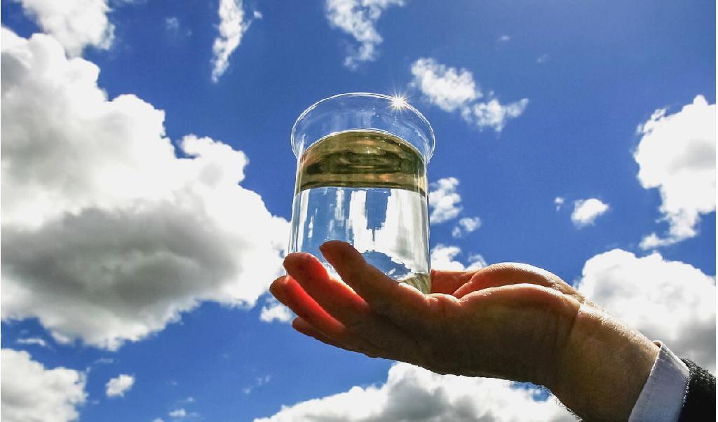 
PFAS-ämnena som sprids globalt via atmosfären har upptäckts i regnvatten över hela världen. Foto: Ian Waldie/Getty Images                                            