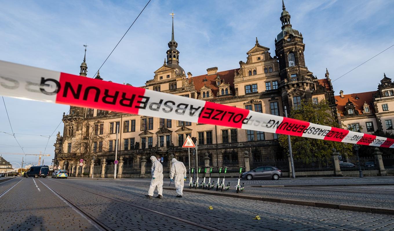 Kriminalpolisen undersöker brottsplatsen vid Gröna valet i Dresden den 25 november 2019 efter en spektakulär konstkupp. Foto: Jens Schlueter/Getty Images