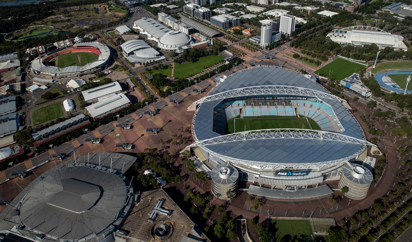 Finalen i fotbolls-VM spelas på ANZ Stadium i Sydneys olympiaby. Det lär inte sättas något publikrekord för dam-VM, då man inte släpper in fler än 80 000 åskådare. Rekordet är från finalen mellan USA och Kina 1999 på 90 185 personer. Foto: Cameron Spencer/Getty Images