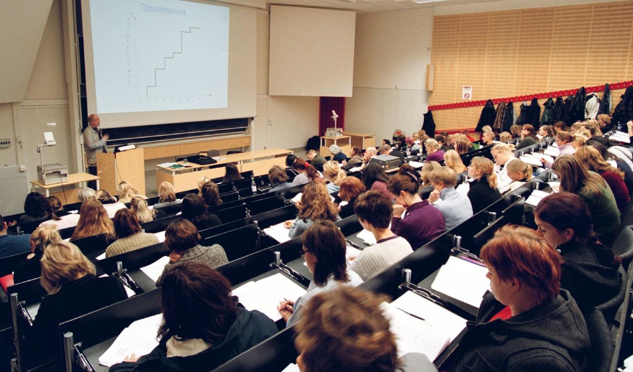 Avhopp från universitets- och högskolor ska granskas av Riksrevisionen. Arkivbild. Foto: Erik G Svensson/TT