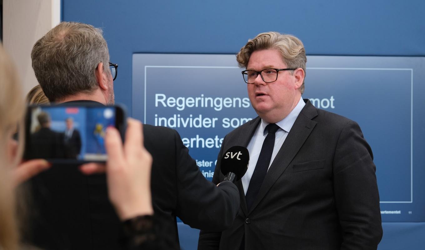 Justitieminister Gunnar Strömmer anser att en skärpt övervakning av ungdomar ger myndigheter skarpare verktyg. Foto: Nadine Sohier/Regeringskansliet